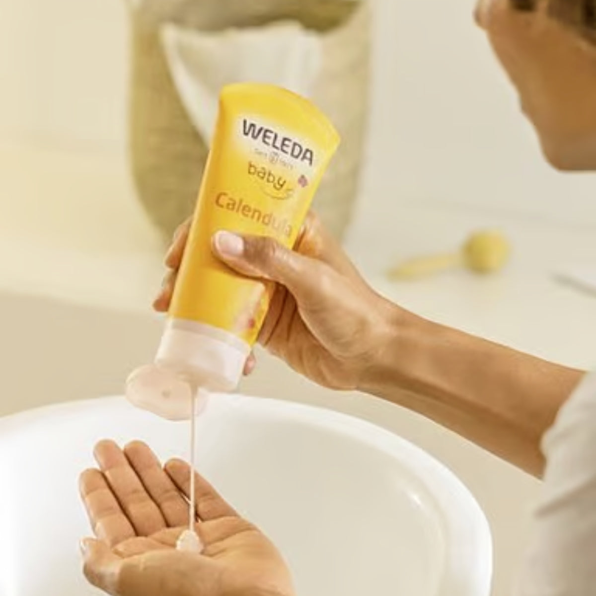 Weleda Baby Shampoo & Body Wash - Calendula 200ml non toxic baby shampoo