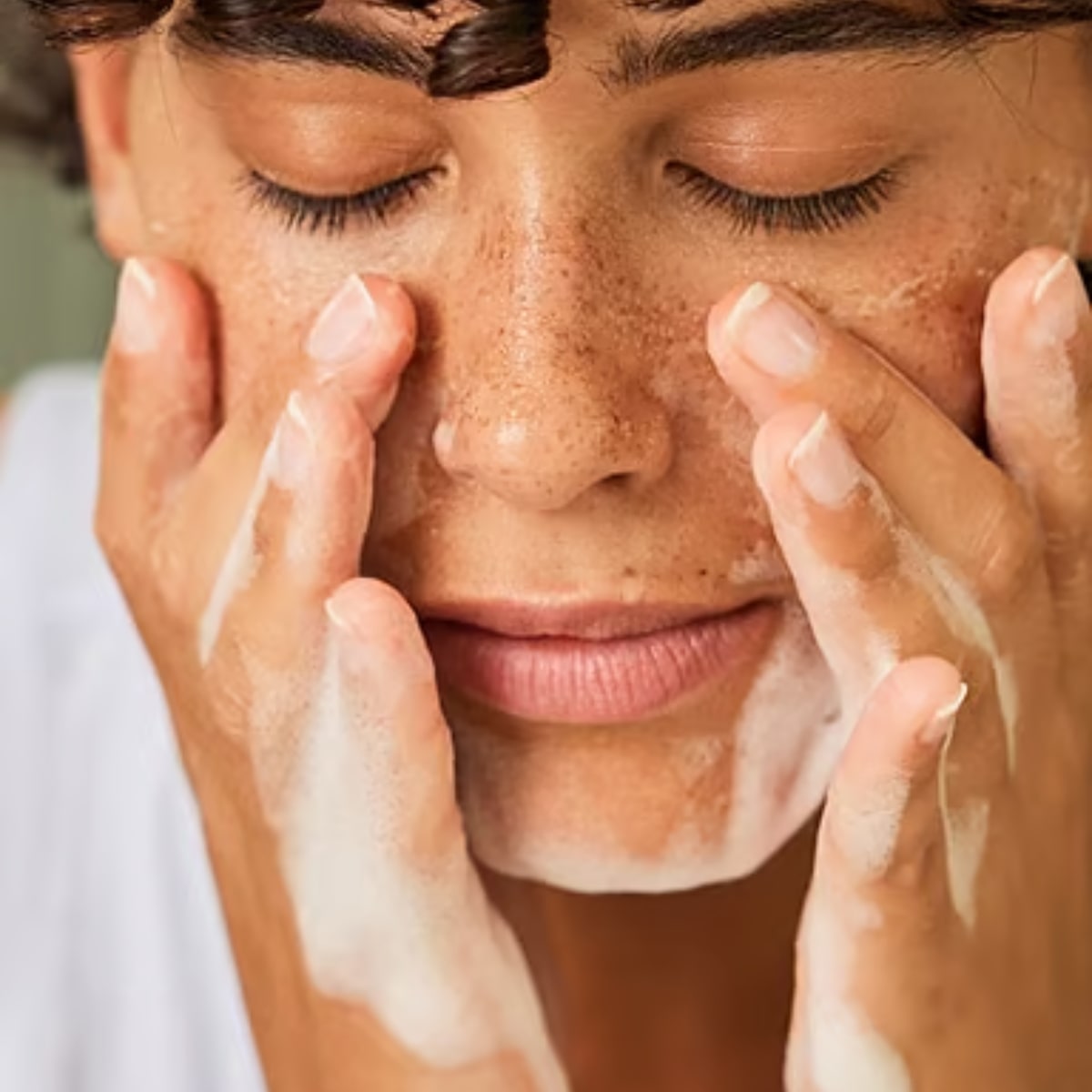 Weleda Gentle Cleansing Foam with Witch Hazel 150ml gentle facial cleanser